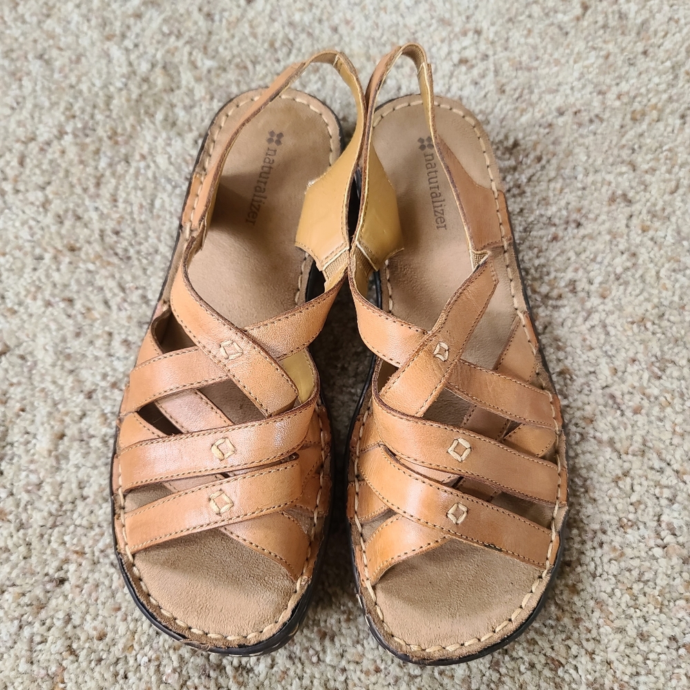 Naturalizer Leather Upper Sandal Size 7.5